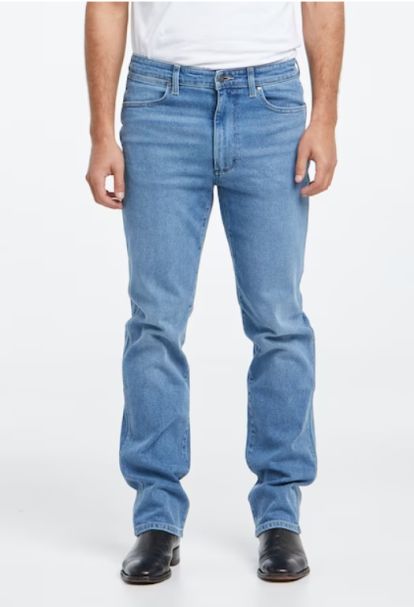 Men's Wrangler Classic Straight Denim Jeans in Faded Stonewash - 34" In leg
