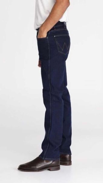 Men's Wrangler Straight Stretch Denim Jeans in Original Rinse 