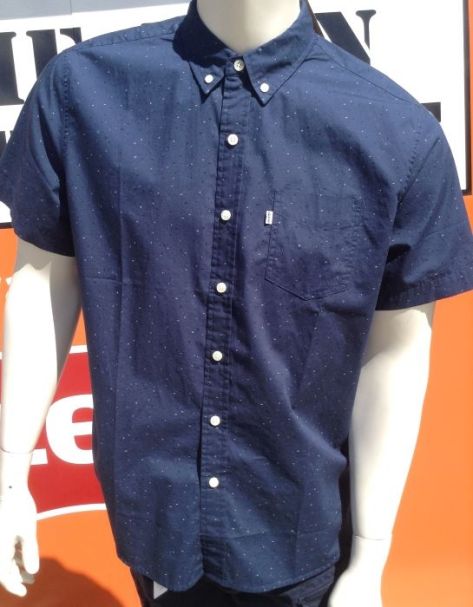 Mens Levi's Classic Short Sleeve One Pocket Button Up Shirt in 'Dress Blue Print'